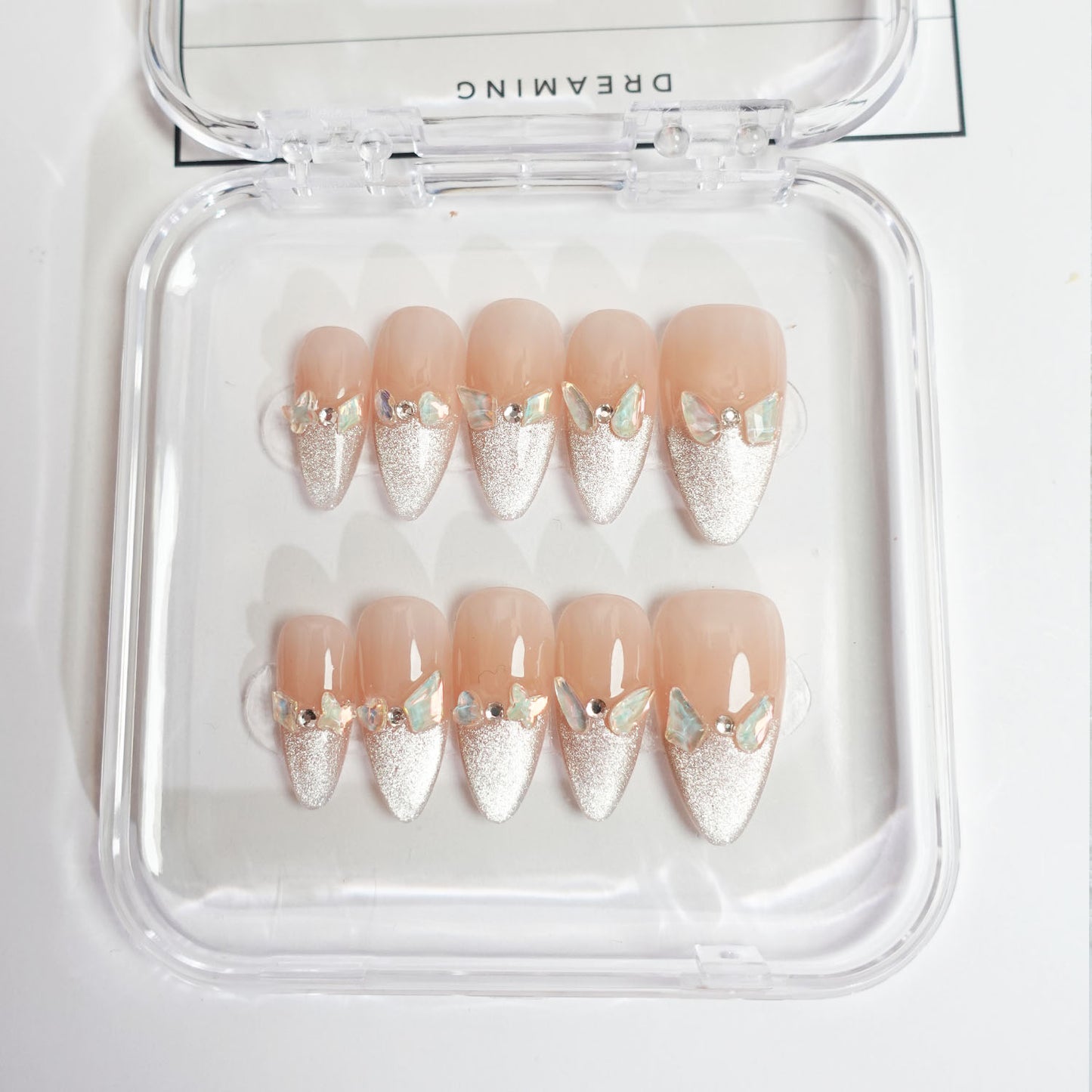 C28 Elegant Almond Handmade Press On Nails
