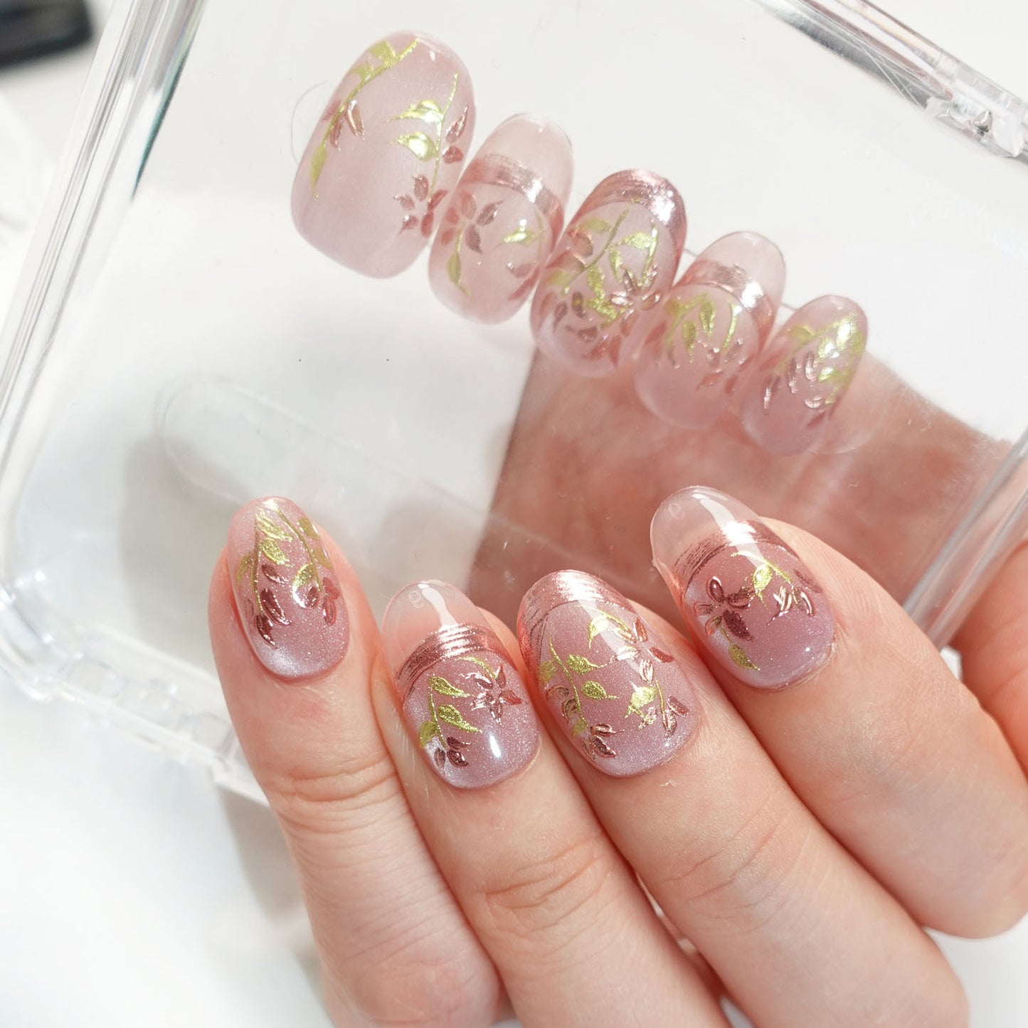 A16 Elegant Flower Design Short Oval Handmade Press on Nails +tool kit