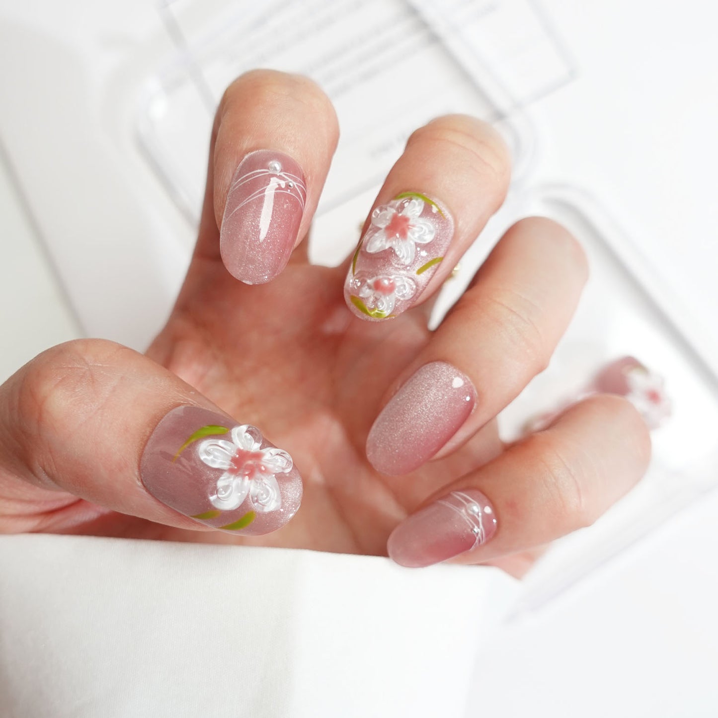 C27 Short Oval Shape 3D Flowers Cat Eye Press on Nails