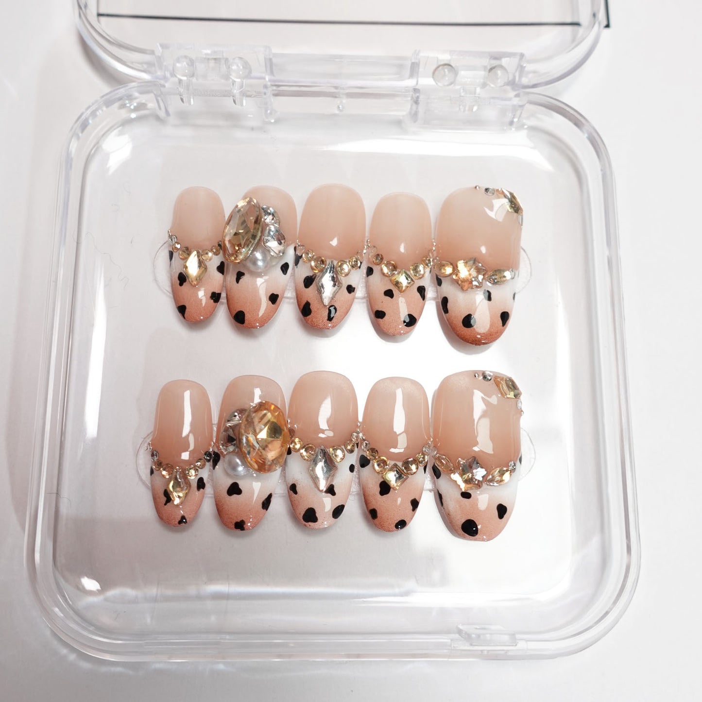 A9 Elegant Leopard Printed Oval Shaped Press on Nails for Women