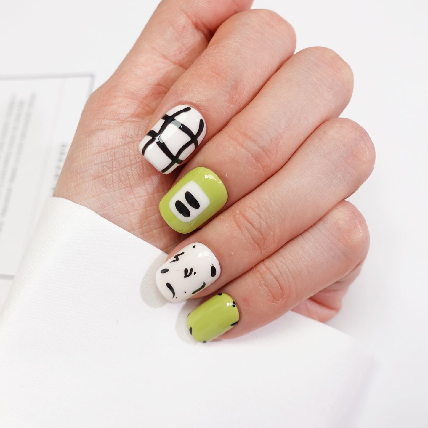 A29 Super Short Press on Nails for Women +tool kit