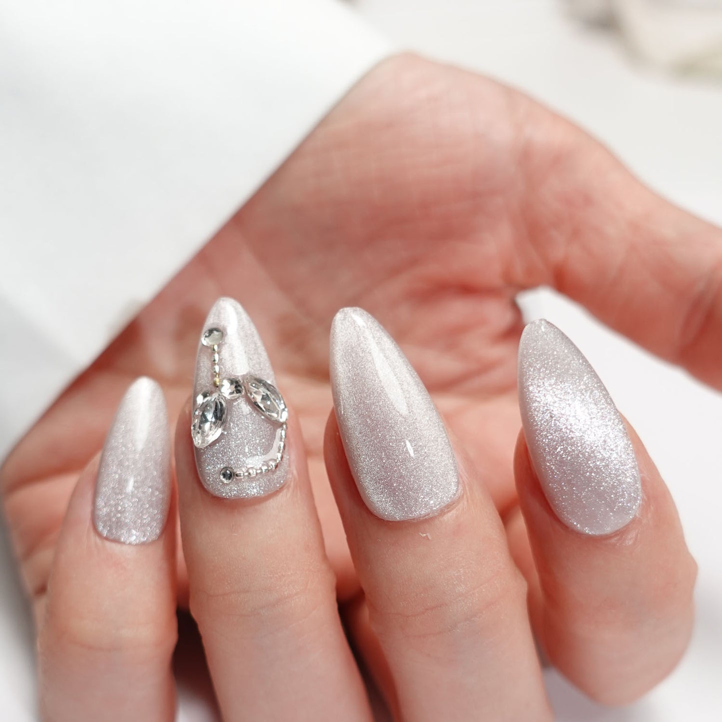 A123 Long Almond Cat Eye Press on Nails +tool kit